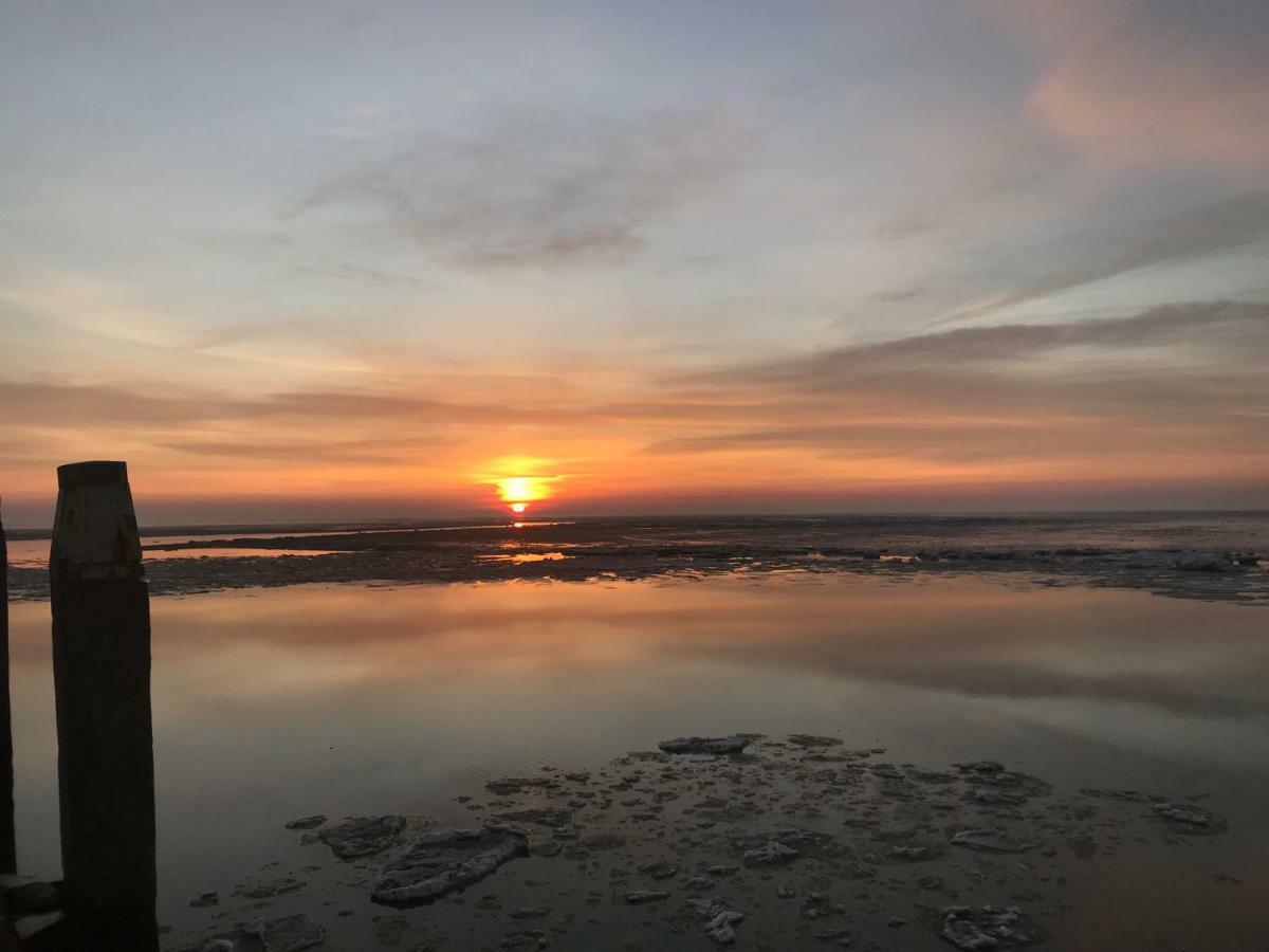 Strandlogement Om De Noord Schiermonnikoog Exteriör bild